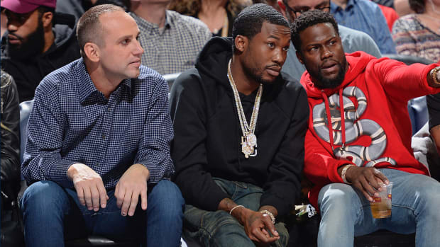 michael-run-sixers-meek.jpg
